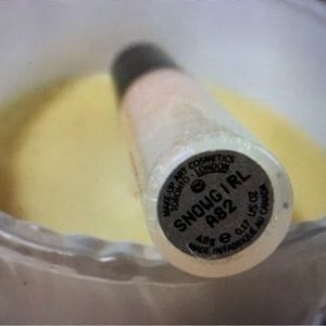 MAC cosmetics “SNOWGIRL” Lipgoss